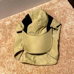 CTR sun hat with neck protection, vents for cooling and Velcro on front flaps